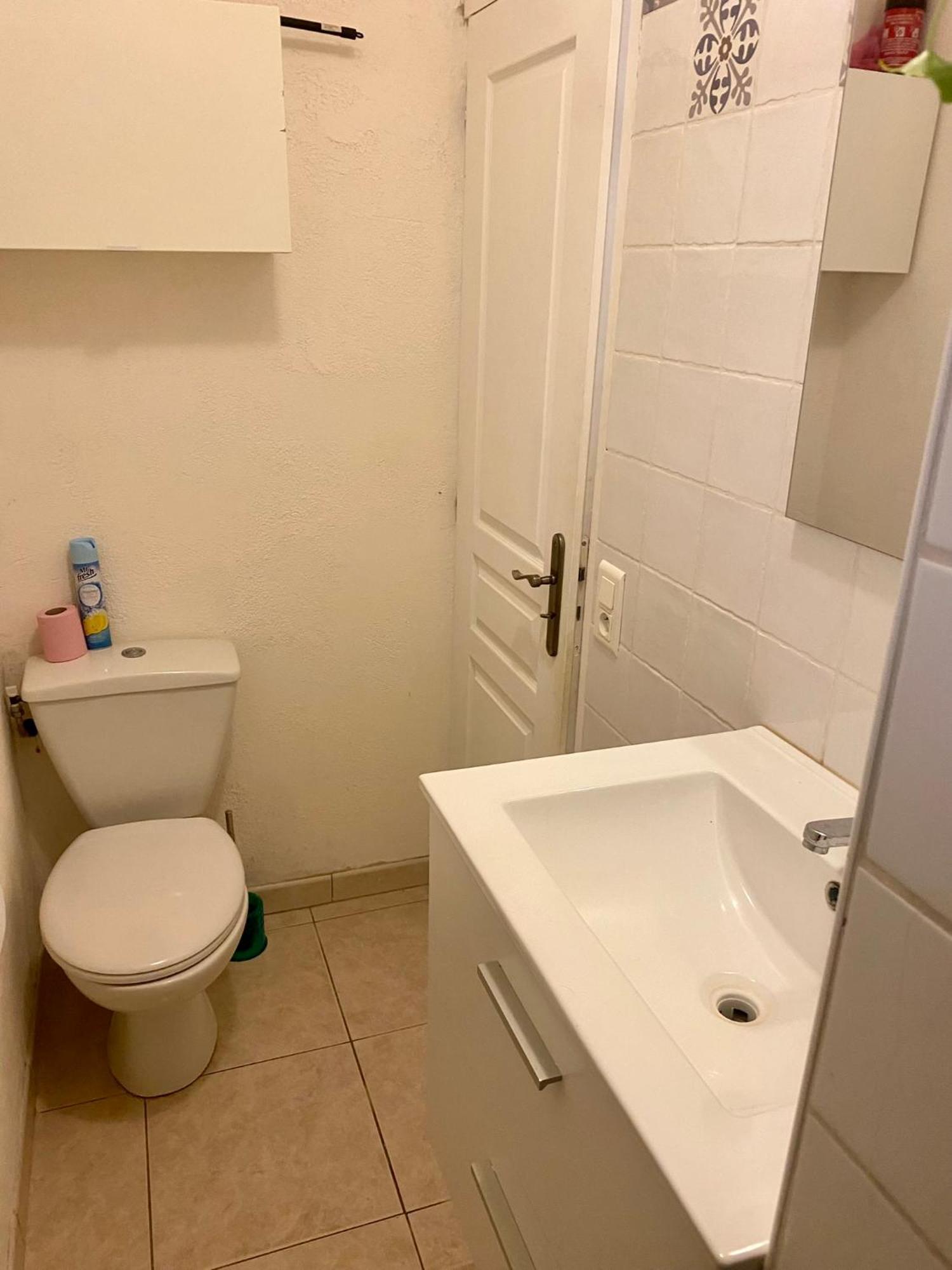 Au Pied Du Luberon Apartman Pertuis Kültér fotó